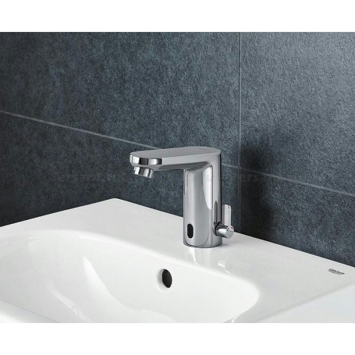Смеситель для раковины Grohe Eurosmart Cosmopolitan E 36422000 сенсорный, хром