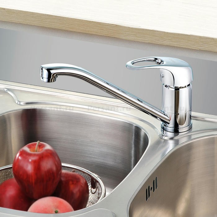 Смеситель для кухни IDDIS Alborg K56001C хром